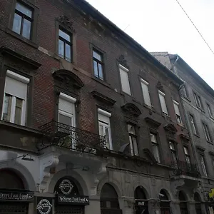 https://akacfa-2-bedroom-center-apartment.inbudapesthotels.com